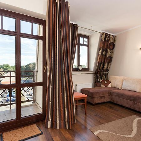 Apartamenty Pod Orlami By Noclegi Renters Swinoujscie Bagian luar foto