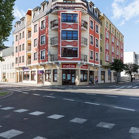 Apartamenty Pod Orlami By Noclegi Renters Swinoujscie Bagian luar foto