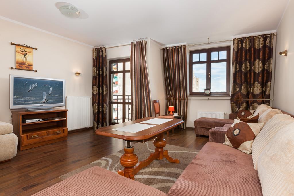 Apartamenty Pod Orlami By Noclegi Renters Swinoujscie Bagian luar foto