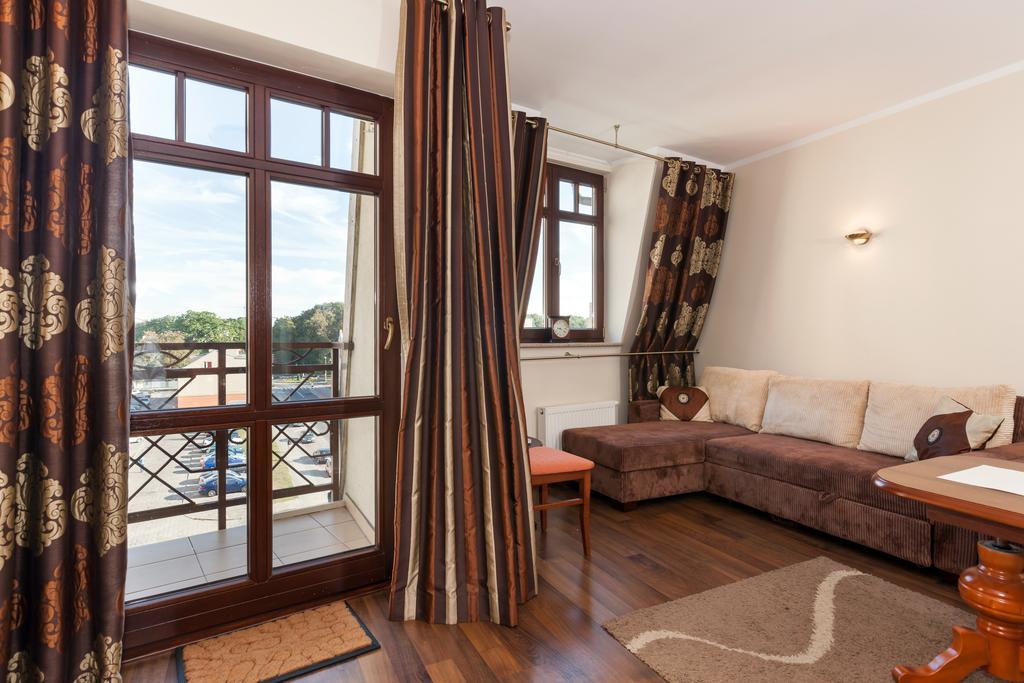 Apartamenty Pod Orlami By Noclegi Renters Swinoujscie Bagian luar foto