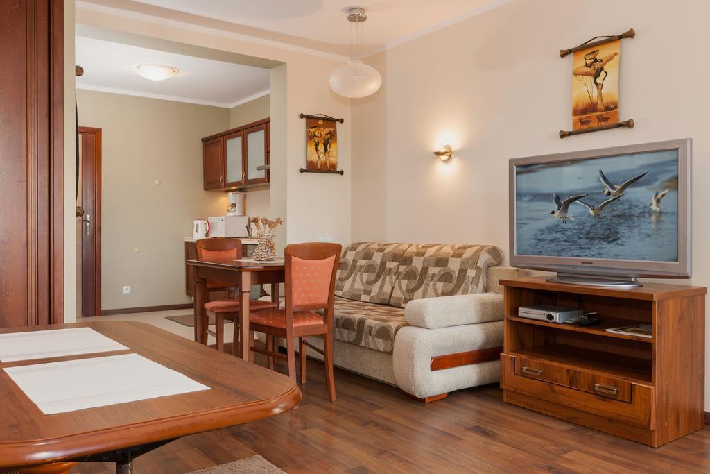 Apartamenty Pod Orlami By Noclegi Renters Swinoujscie Bagian luar foto